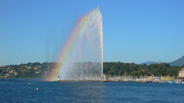Geneva Fountain with rainbow